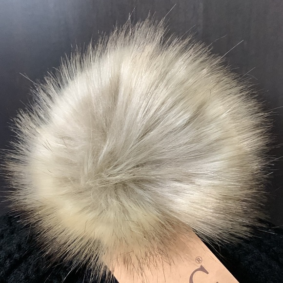 C.C. Knit Beanie OS - Picture 4 of 5